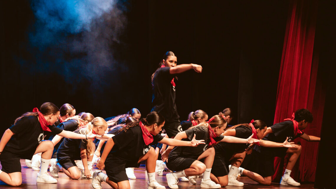 Grupo de Dança Andreia Mendes é classificado para Festival de Dança de Joinville