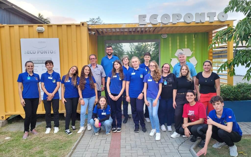 Parlamento Jovem visita Parque Girassol e Ecoponto Parlamento Jovem visita Parque Girassol e Ecoponto
