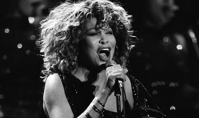 Morre aos 83 anos a cantora Tina Turner, rainha do rock n’ roll