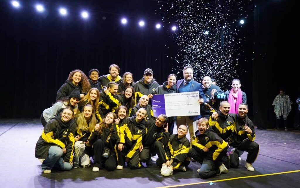 Grupo Andreia Mendes de Timbó é o grande vencedor da final do Festival Catarinense de Dança 2023