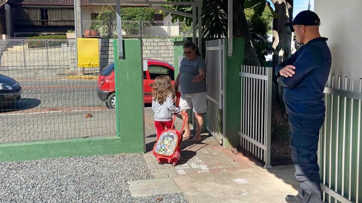 Segurança especializada inicia nas Unidades de Ensino de Timbó