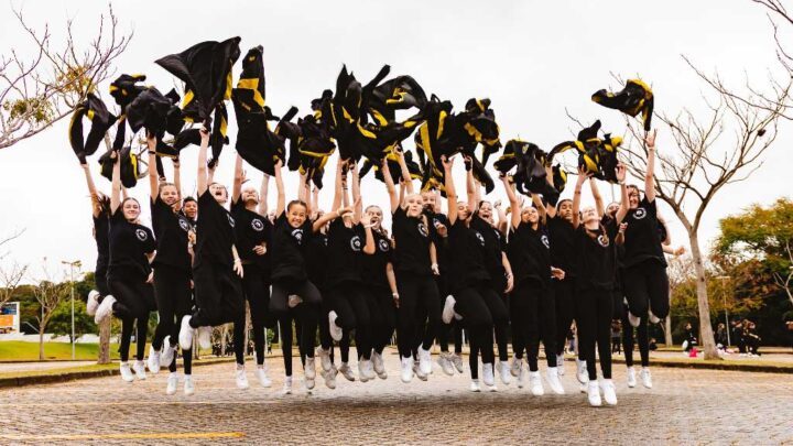 Grupo Andreia Mendes de Timbó se destaca no Festival Internacional de Hip Hop