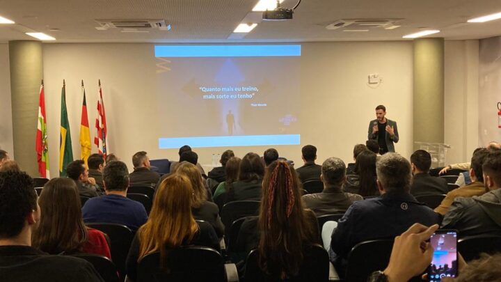 Apresentação de ferramentas de suporte a novos empreendedores no Vale do Itajaí acontece na terça-feira (12)