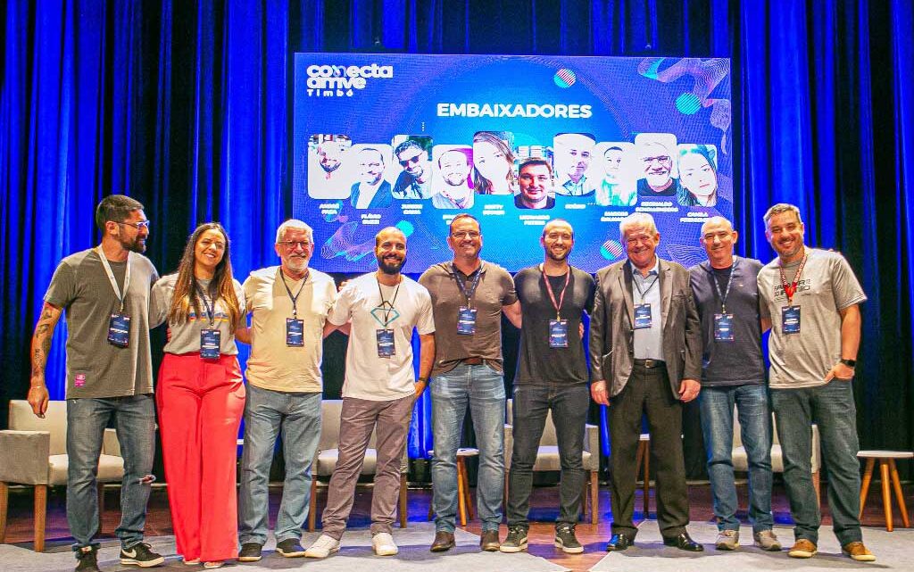 Conecta AMVE Timbó reúne quase 300 pessoas em evento que resgatou a história da inovação da cidade Conecta AMVE Timbó reúne quase 300 pessoas em evento que resgatou a história da inovação da cidade