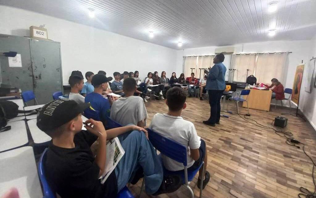 Mais de 440 pessoas participam de projeto gratuito voltado à saúde mental e bem-estar nas escolas públicas de Gaspar Mais de 440 pessoas participam de projeto gratuito voltado à saúde mental e bem-estar nas escolas públicas de Gaspar