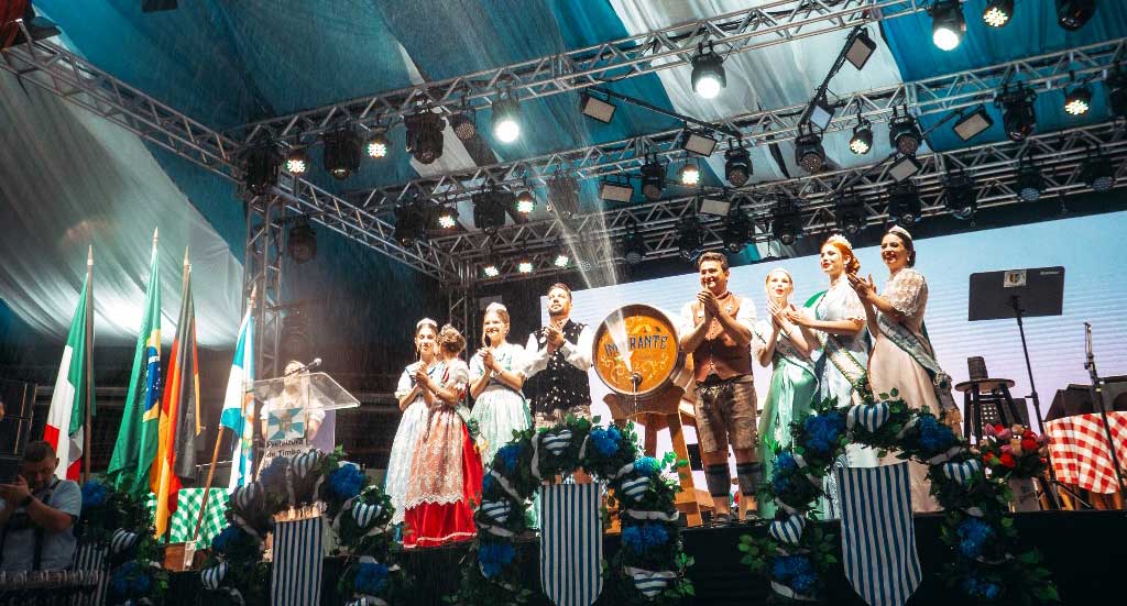 Público aprova primeiro final de semana da 31ª Festa do Imigrante de Timbó Público aprova primeiro final de semana da 31ª Festa do Imigrante de Timbó