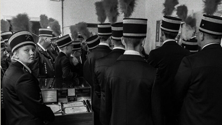 Exposição fotográfica de Pedro Silva segue aberta até dezembro na galeria do Rui’s One Chair, em Blumenau