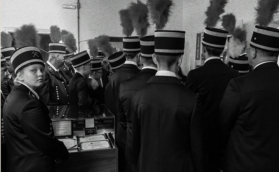 Exposição fotográfica de Pedro Silva segue aberta até dezembro na galeria do Rui’s One Chair, em Blumenau Exposição fotográfica de Pedro Silva segue aberta até dezembro na galeria do Rui’s One Chair, em Blumenau