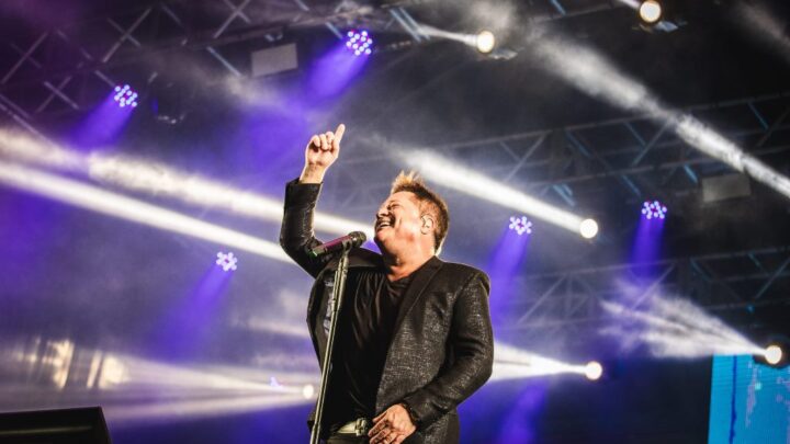 O Natal Mais Encantado de Timbó contará com show nacional com Leonardo