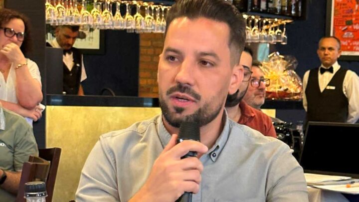 Jorge Krüger é eleito presidente da Associação de Municípios do Vale Europeu (Amve) para 2024