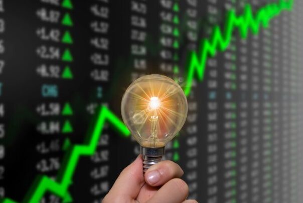 Pequenas e médias empresas poderão migrar para o mercado livre de Energia a partir de janeiro