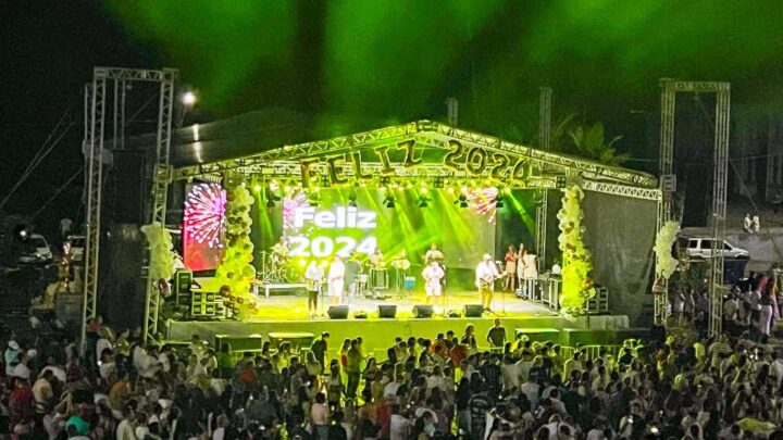 Festa da Virada reúne milhares de pessoas no Parque Central de Timbó
