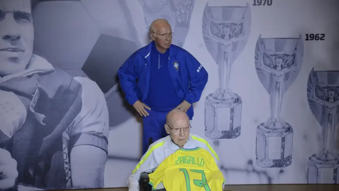 Morre Mário Jorge Lobo Zagallo, o único tetracampeão mundial de futebol Morre Mário Jorge Lobo Zagallo, o único tetracampeão mundial de futebol