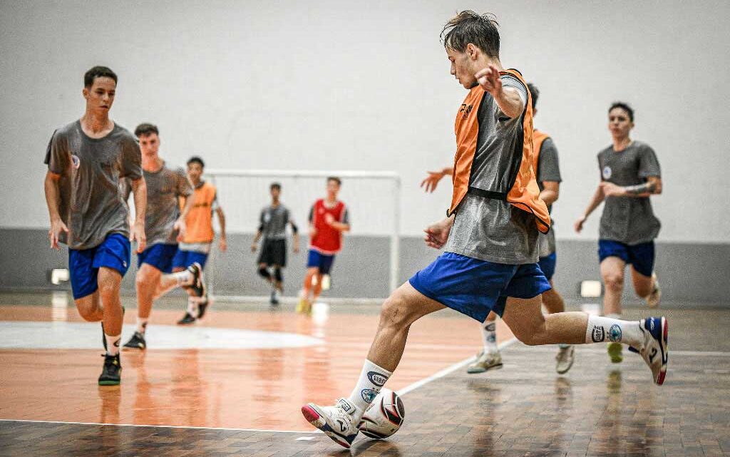 Associação Timbó Futsal retorna aos treinos visando a temporada 2024