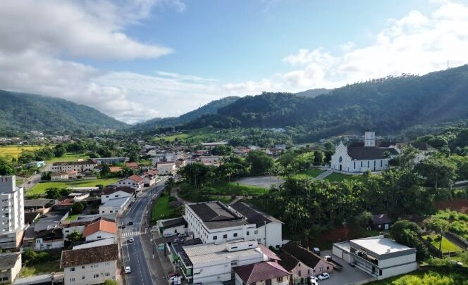 Shows nacionais de graça marcam os 87 anos de Rodeio