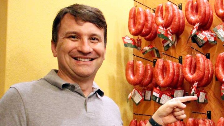 Linguiça Blumenau só poderá ser produzida em 16 municípios de SC