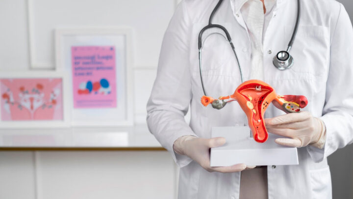 Câncer de colo de útero: a importância  da vacinação e de exames preventivos