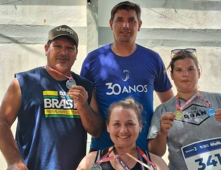 Atletas paralímpicos de Timbó brilham no Meeting de Atletismo em Florianópolis