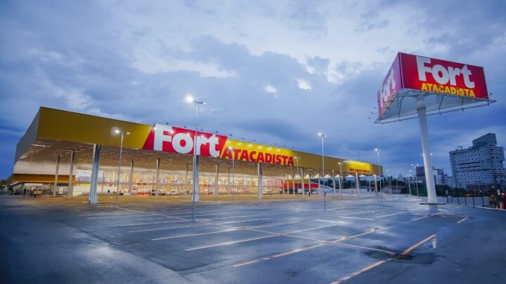 Fort Atacadista realiza feirão de empregos em Rio do Sul para a sua primeira loja na cidade