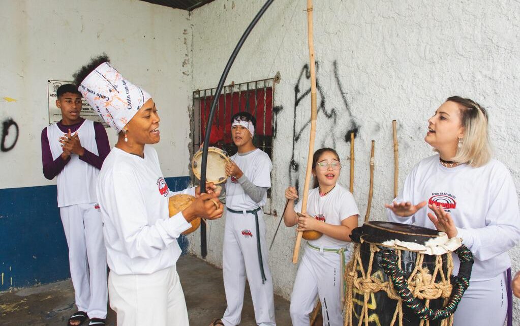 Projeto Capoeira Ancestral chega ao bairro Fidélis em Blumenau, com aulas gratuitas à comunidade