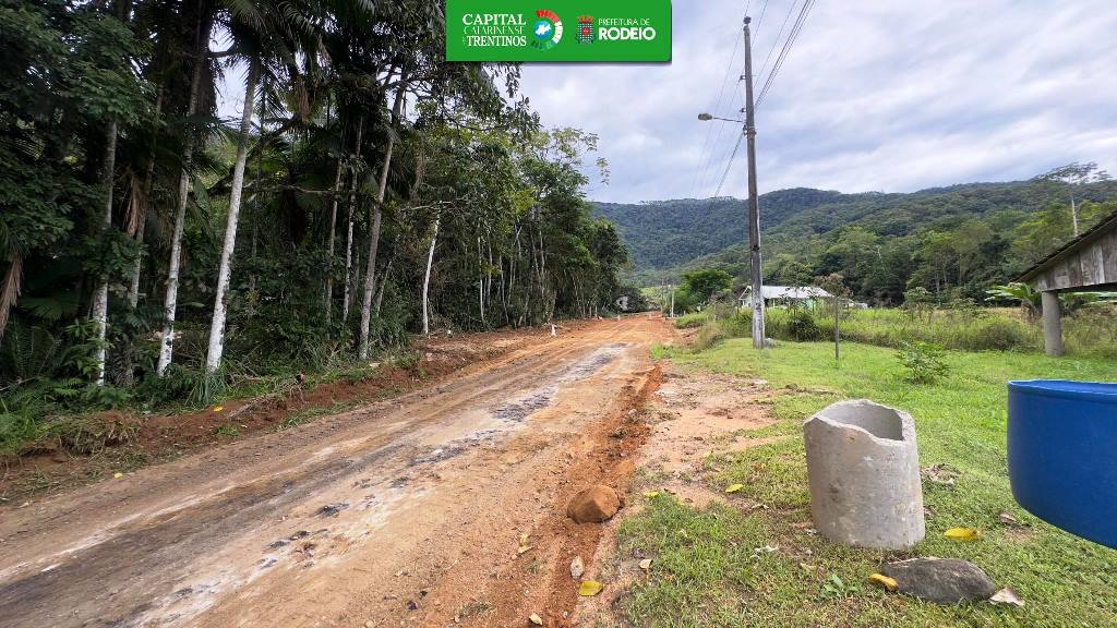 Rodeio – Popular Rua dos Freitas recebe drenagem pluvial Rodeio – Popular Rua dos Freitas recebe drenagem pluvial