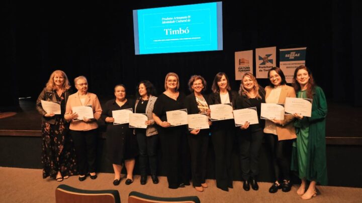 Timbó certifica artesãs e lança nova coleção de Produtos Artesanais com a Identidade Cultural do Município