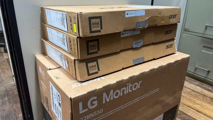 Prefeitura de Timbó recebe produtos da Receita Federal