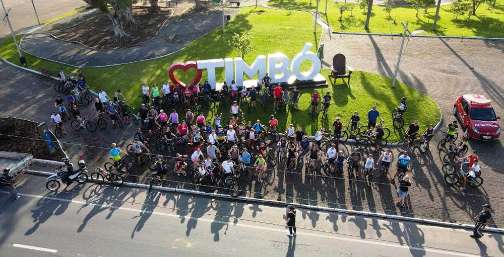 Mais de 100 pessoas participam de Passeio Ciclístico do Maio Amarelo