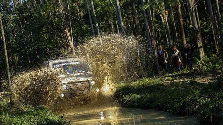 Aventura sobre rodas: Quatro timboenses disputam o Transcatarina 2024!