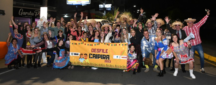 Cerca de mil pessoas são esperadas no tradicional Baile Caipira de Indaial Cerca de mil pessoas são esperadas no tradicional Baile Caipira de Indaial