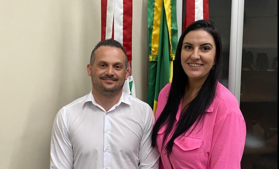 Transparência, eficiência e um olhar mais voltado à comunidade são as principais indicações e cobranças dos vereadores do NOVO Indaial Transparência, eficiência e um olhar mais voltado à comunidade são as principais indicações e cobranças dos vereadores do NOVO Indaial