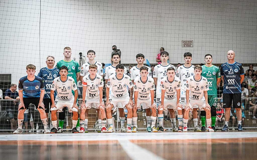 Associação Timbó Futsal empata com Criciúma e garante vaga na semifinal do Estadual Sub-17 Associação Timbó Futsal empata com Criciúma e garante vaga na semifinal do Estadual Sub-17