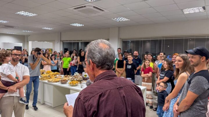 CIC Timbó recebe nova exposição “Em Movimento – Coletânea 2024”