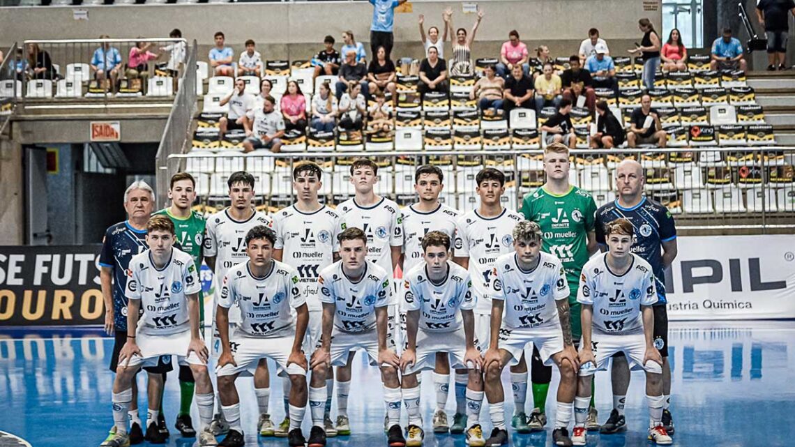 Timbó Futsal em dose dupla: duas finais estaduais para fechar o ano em grande estilo! Timbó Futsal em dose dupla: duas finais estaduais para fechar o ano em grande estilo!