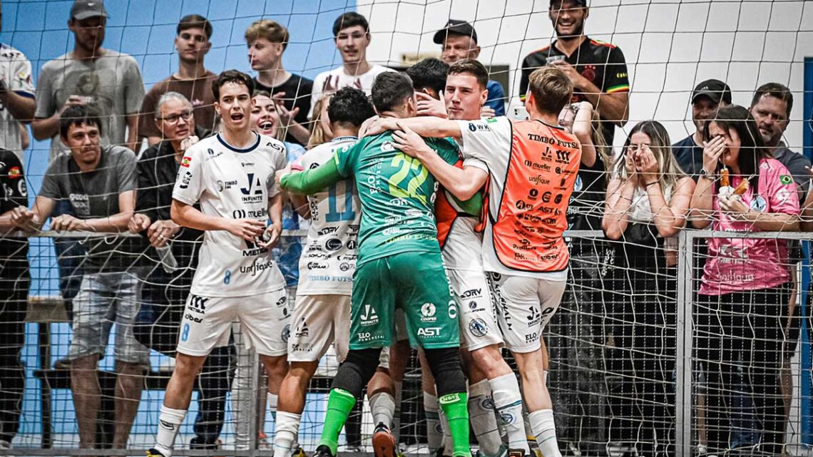 Timbó Futsal leva a melhor sobre o Jaraguá Futsal na semifinal do Estadual Sub-17 Timbó Futsal leva a melhor sobre o Jaraguá Futsal na semifinal do Estadual Sub-17