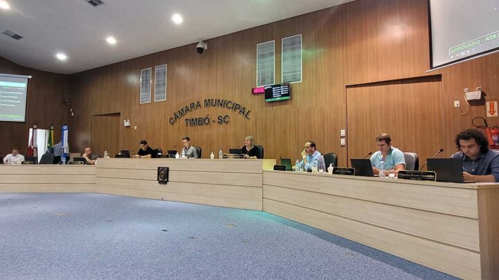 Câmara de Timbó – 44ª Sessão Ordinária acontece no Plenário Walter Butzke
