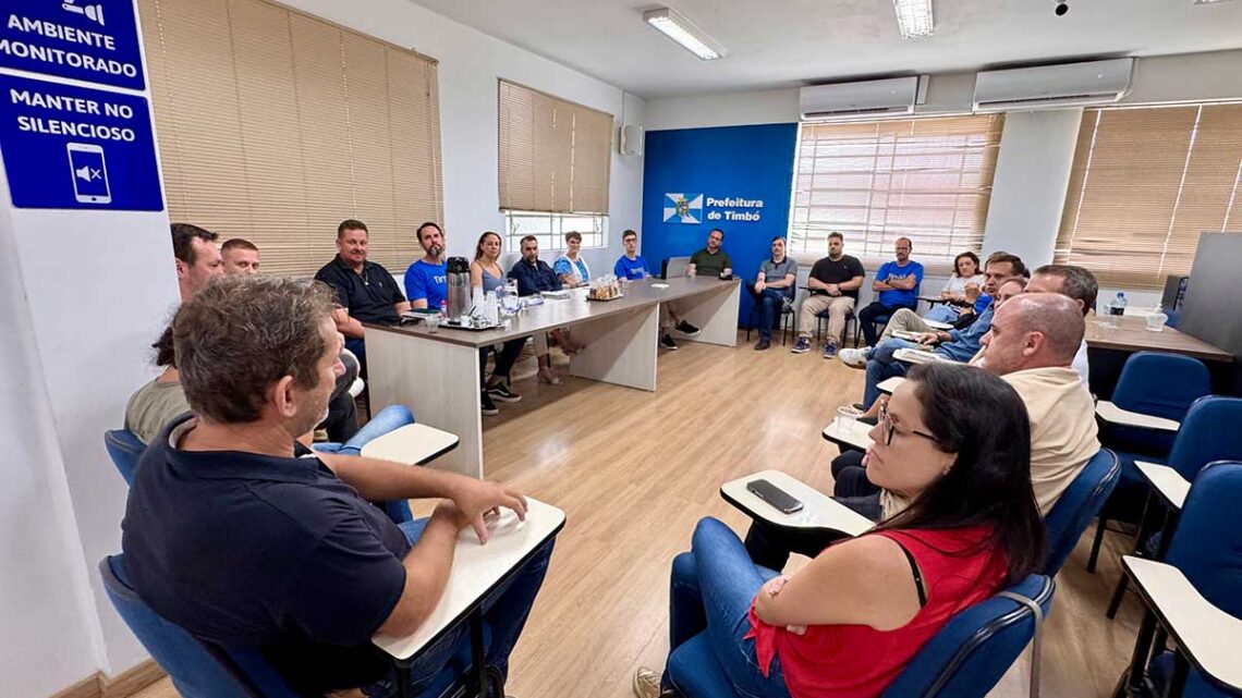 Câmara de Timbó – Vereadores participam de reunião com Executivo nesta segunda-feira Câmara de Timbó – Vereadores participam de reunião com Executivo nesta segunda-feira