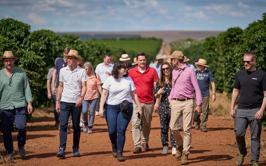 Feira de recrutamento: Blumenau Conecta Alemanha busca profissionais para trabalhar no país europeu