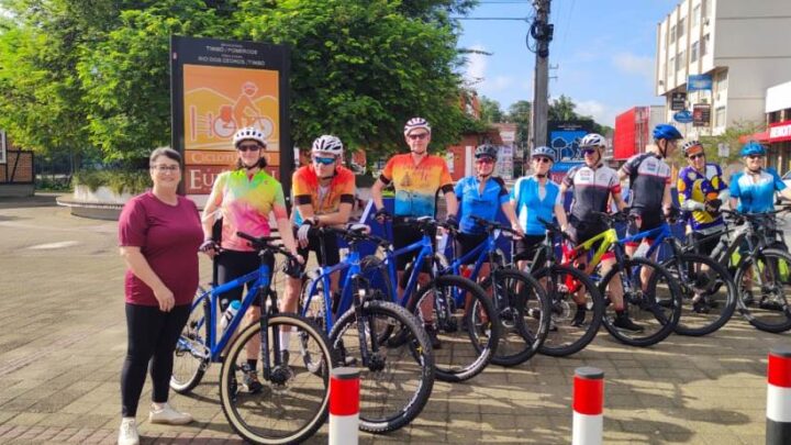 Cicloturismo do Vale Europeu Catarinense recebe visitantes internacionais