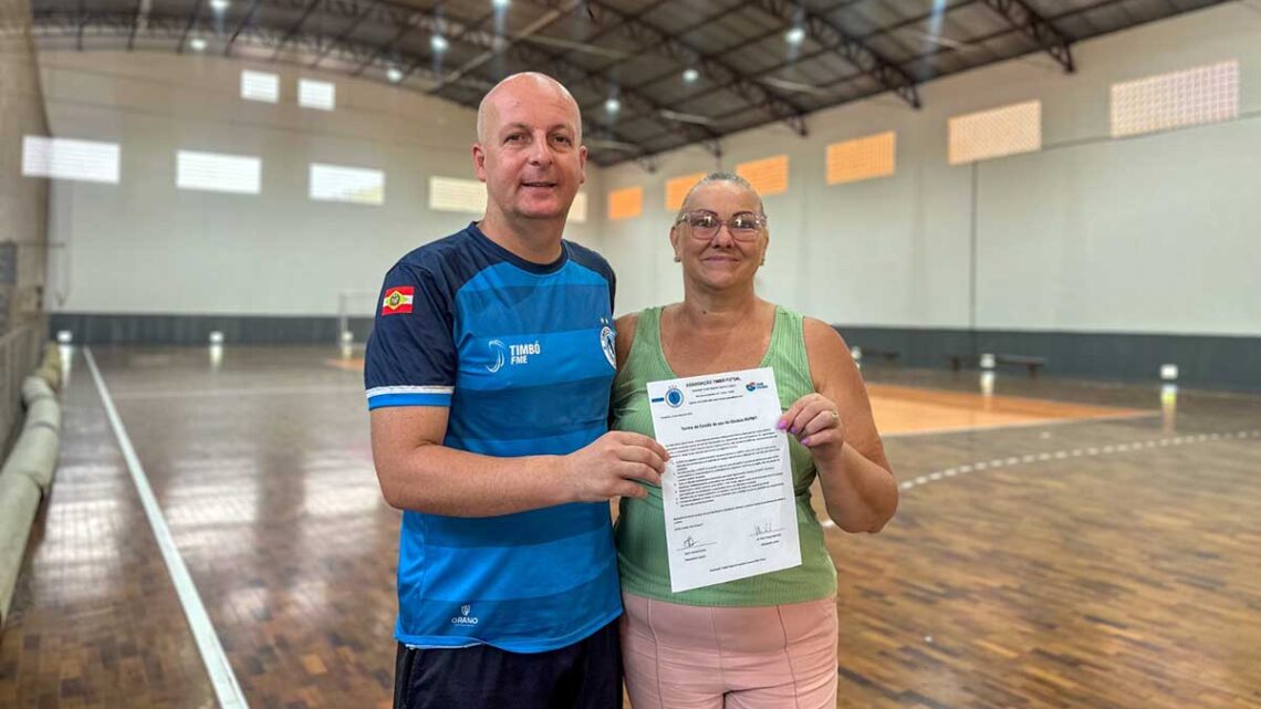 Timbó Futsal e Associação dos Servidores Públicos Municipais firmam parceria por melhorias no Ginásio de Esportes da Rua Tiroleses Timbó Futsal e Associação dos Servidores Públicos Municipais firmam parceria por melhorias no Ginásio de Esportes da Rua Tiroleses