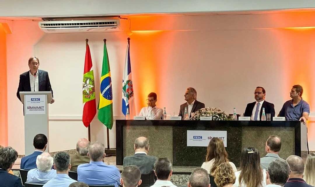 Timbó firma parceria com o Sistema S para implantação de contraturno escolar na Rede Municipal Timbó firma parceria com o Sistema S para implantação de contraturno escolar na Rede Municipal