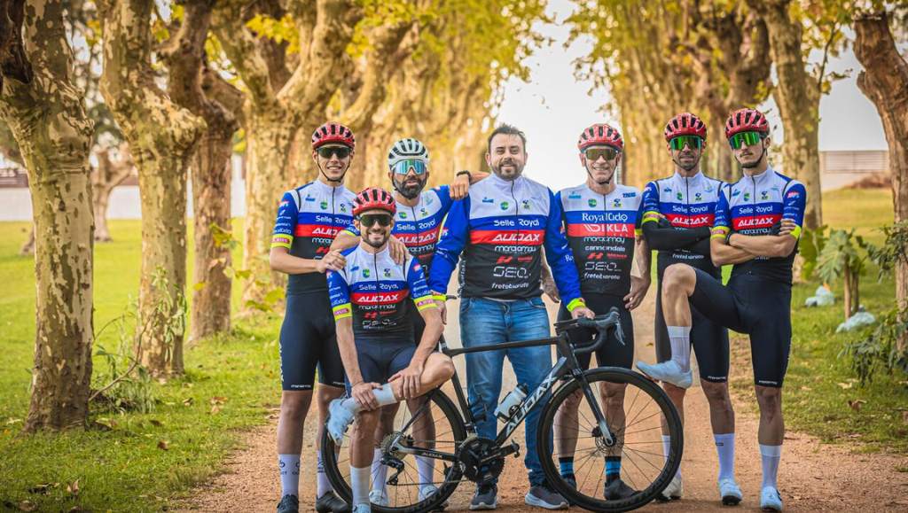 Ciclistas da ACRS Cycling Team/Royal Ciclo/Audax comentam os desafios e as etapas decisivas da Volta do Uruguai Ciclistas da ACRS Cycling Team/Royal Ciclo/Audax comentam os desafios e as etapas decisivas da Volta do Uruguai