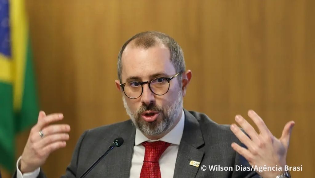 Economia – Descontos ilegais de aposentados do INSS serão devolvidos, diz governo Economia – Descontos ilegais de aposentados do INSS serão devolvidos, diz governo