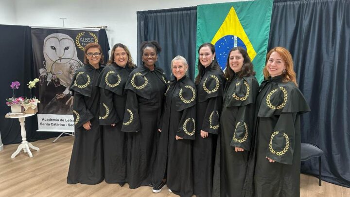 Gilmara Mendes Goulart é a nova presidente da Academia de Letras de Timbó