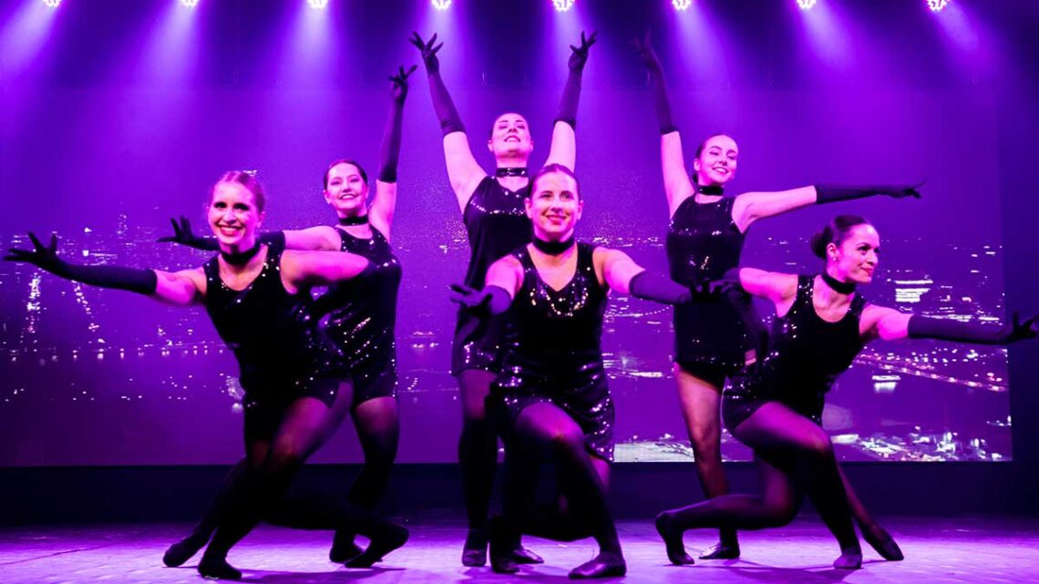 Com premiação histórica, Festival de Dança de Timbó (SC) recebe inscrições até 1º de maio Com premiação histórica, Festival de Dança de Timbó (SC) recebe inscrições até 1º de maio