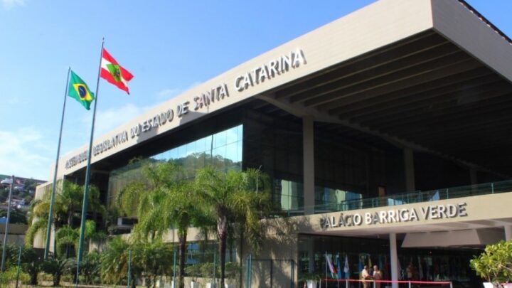 Educação e causa animal centram audiências públicas promovidas pela Alesc nesta semana