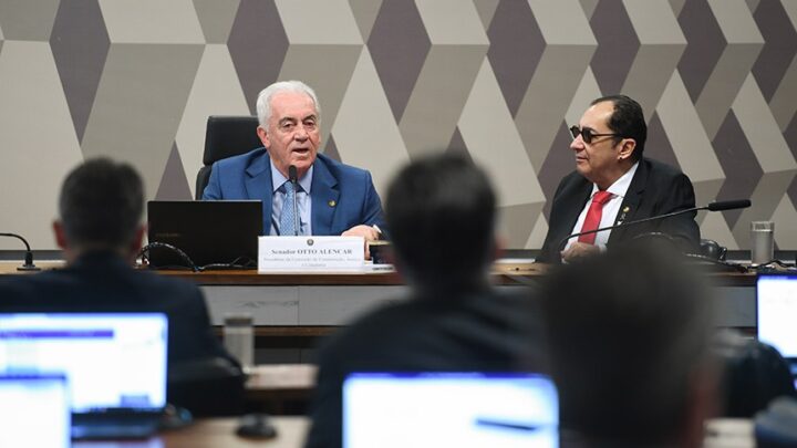 Fim da reeleição volta à pauta da CCJ