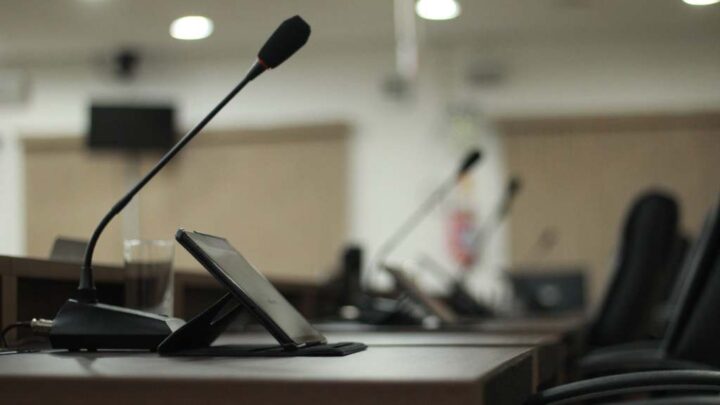 Câmara de Blumenau – Agenda de junho tem como destaques sessões itinerantes e audiência pública da causa animal