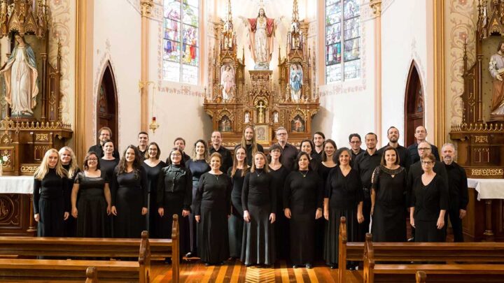 Madrigal Presto, de São Leopoldo, leva seu canto coral para quatro cidades catarinenses: Rodeio, Timbó, Pomerode e Blumenau
