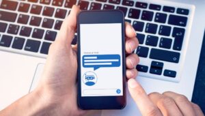 Pesquisas mostram como interacoes com chatbots de IA afetam